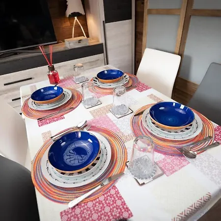 アパート Apartamentos Formigal フォルミガル