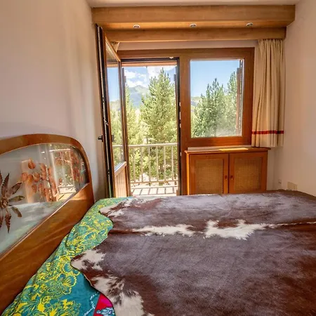 Apartamentos Formigal アパート *